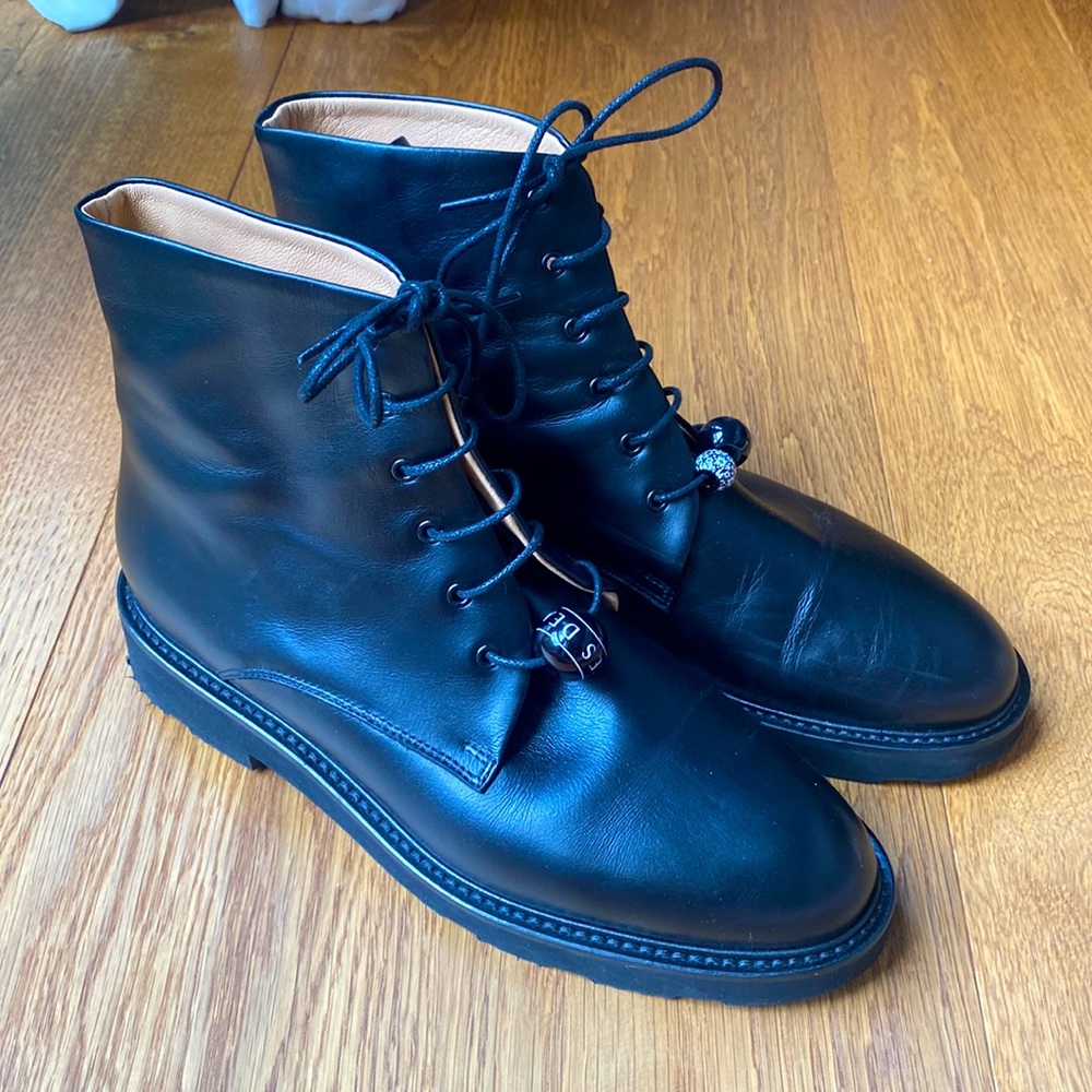 Dear Frances combat boots - size 39